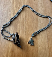 将图片加载到图库查看器，Unit 01 Necklace
